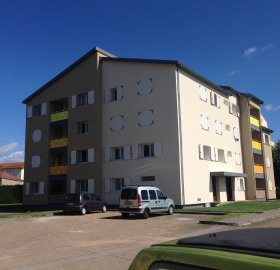 RENOVATION ENERGETIQUE DE 33 LOGEMENTS A POUILLY-SOUS-CHARLIEU (42)