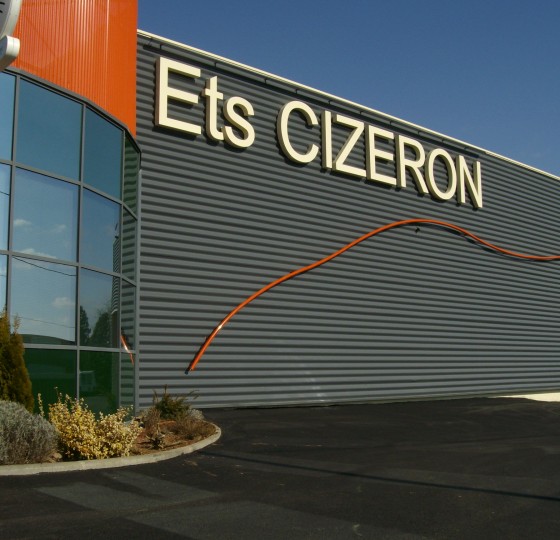 EXTENSION ET RESTRUCTURATION D'UNE UNITE DE PRODUCTION DES ETABLISSEMENTS CIZERON A BRIENNON (42)