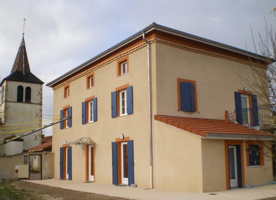 REALISATION DE LOGEMENTS DANS BATIMENT EXISTANT A PRADINES (42)