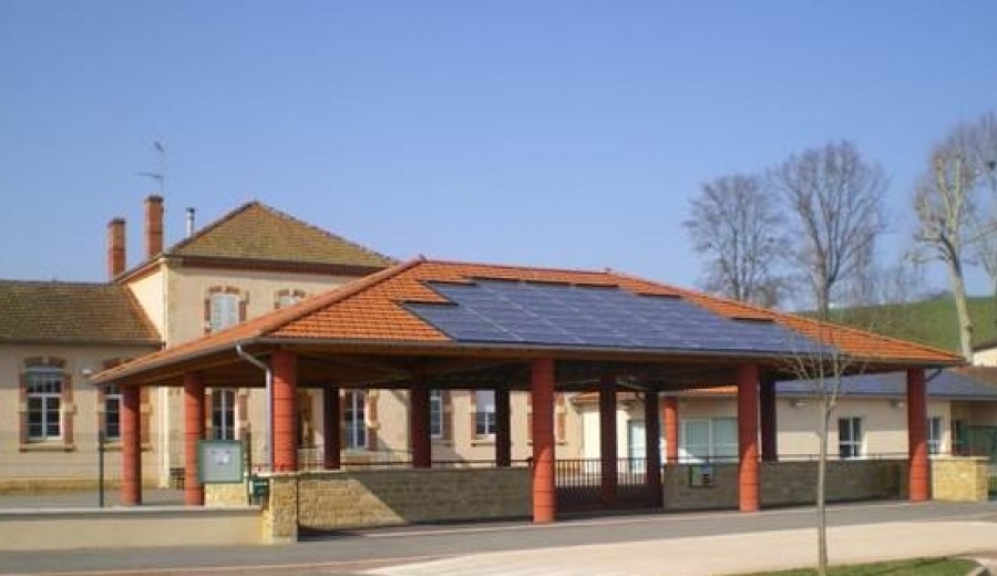 ECOLE PUBLIQUE SAINT-NIZIER-SOUS-CHARLIEU (42)