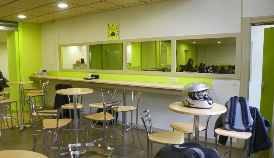 RESTRUCTURATION DU FOYER ET AMENAGEMENT D'UN ESPACE RESTAURATION AU LYCEE ST PAUL ROANNE (42)